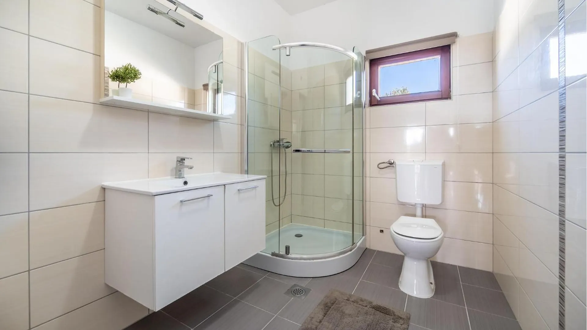 Amazing Home In Biograd With Kitchen Biograd Na Moru Feriehus