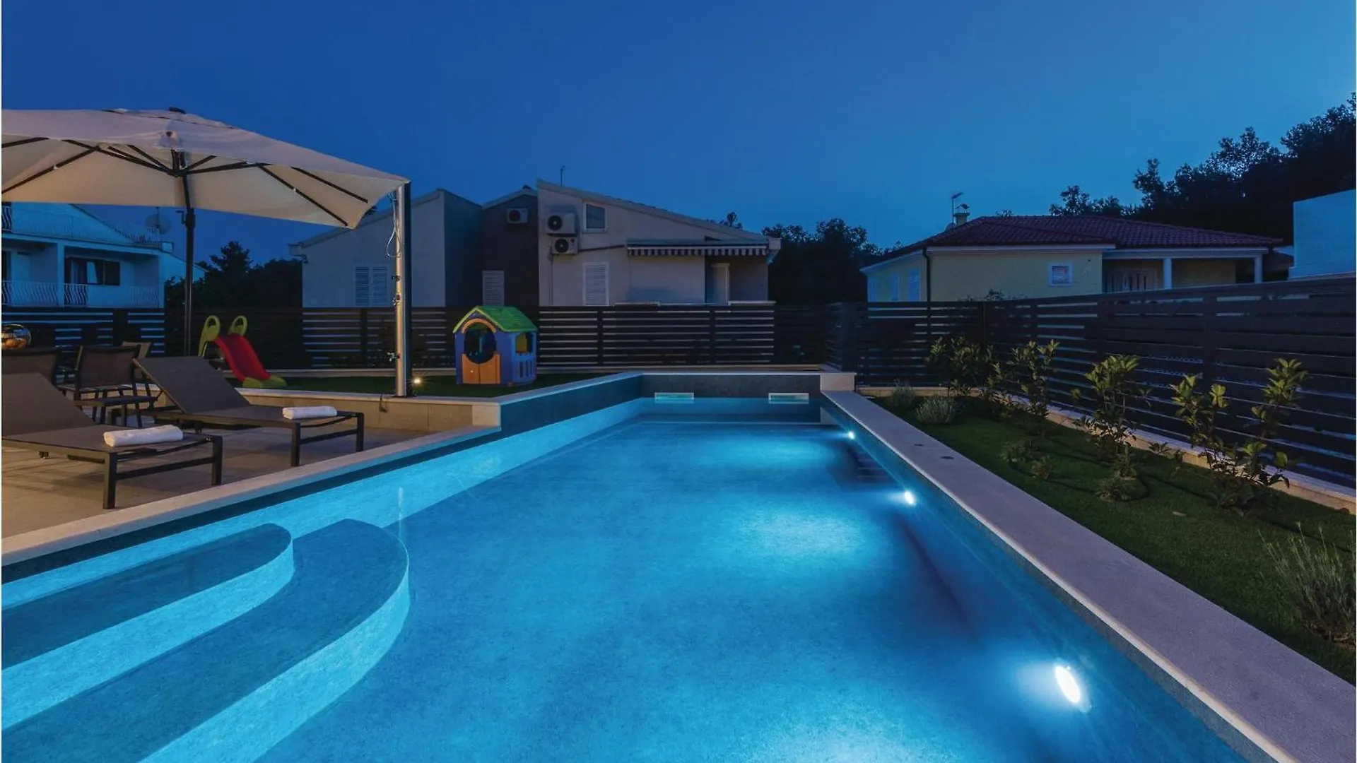 Amazing Home In Biograd With Kitchen Biograd Na Moru Feriehus